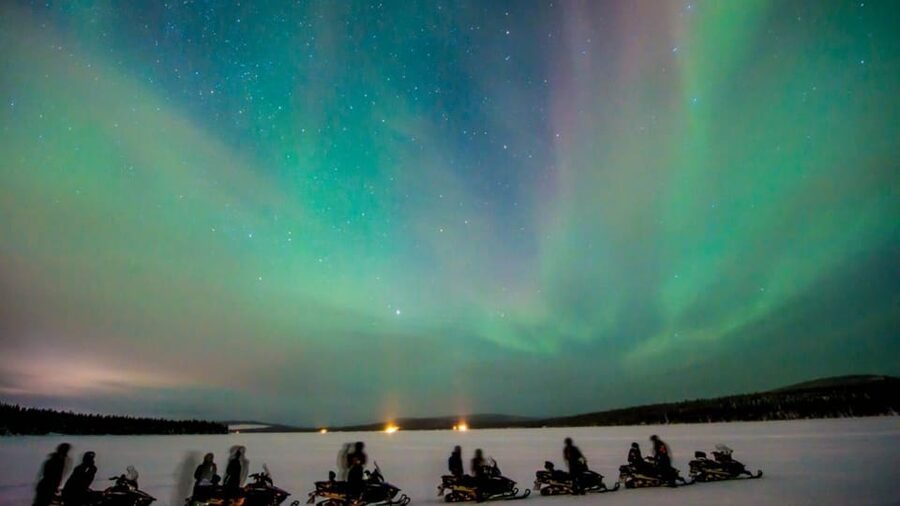 Levi: Northern Lights Snowmobile Safari and Campfire Picnic - The Campfire Picnic Stop: Tea, Roasted Sausages, and Warm Breathing Room