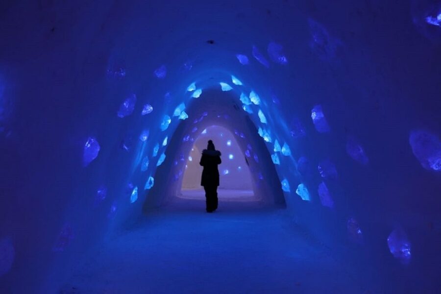 Levi: Trip to Lapland Snow Village with Entry Tickets - A 3-hour shortcut to Laplands ice architecture