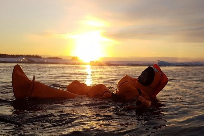Midnight Sun Floating Experience in Forest Lake - Key things I’d focus on before you book