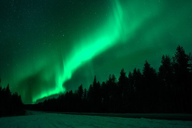 Northern Lights Rovaniemi: Guaranteed Viewing & Unlimited Mileage - Hotel pickup at 7:00 pm, and how to prep for 8 hours