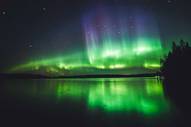 Northern Lights Rovaniemi: Guaranteed Viewing & Unlimited Mileage - Stop one in Rovaniemi: what the aurora-hunt night actually looks like