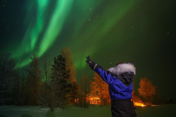 Northern lights tour to Lake Inari from Ivalo, Reindeers & Dinner - From Ivalo to Lake Inari: the idea behind the hunt