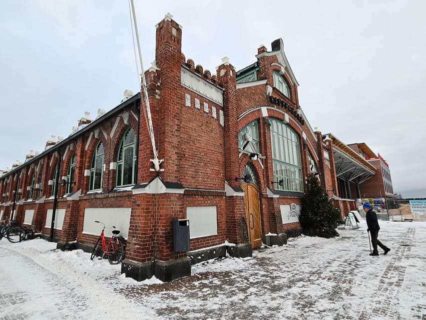 Oulu: City Tour - The 2-Hour Flow: Walks, Info Stops, and When You Can Actually Take Photos