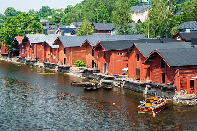 Porvoo All-Way Guided Sightseeing Tour from Helsinki - Holm House and the Porvoo Museum: the oldest town hall angle