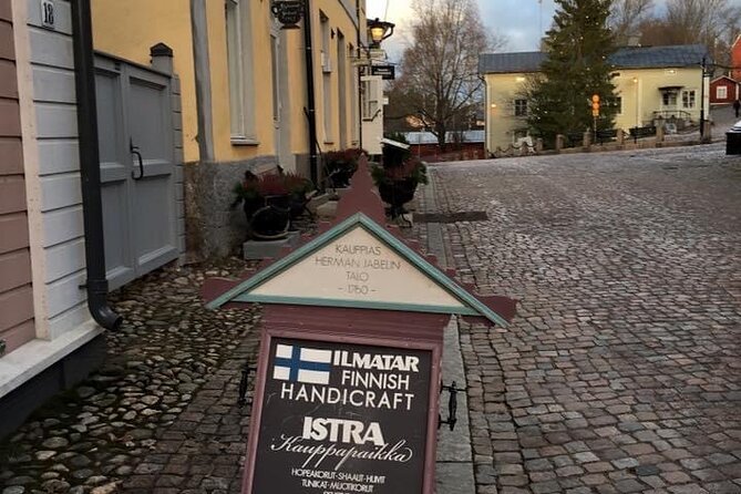 Private Helsinki Tour Highlights & Visit Porvoo City 1346 - Porvoo Cathedral timing, plus a quick museum and President Palace pass