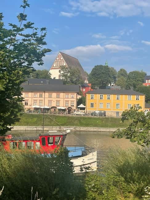 Private Medieval Porvoo by Car from Helsinki - Café Helmi and local snacks: where the day becomes Finnish