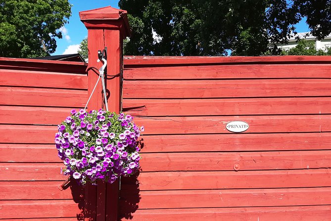 Private National Park and Porvoo Old Town tour from Helsinki - Porvoo Old Town: cathedral area, market square, and colorful homes