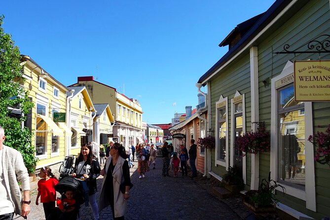 Private National Park and Porvoo Old Town tour from Helsinki - Who this private tour fits best