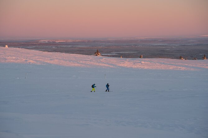 Private Snowshoe or Ski Adventure in Lapland from Rovaniemi - Choosing Snowshoes vs. Ski Tracks (And the Distance That Fits)