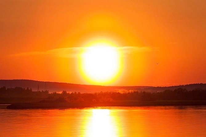 Private Traditional Lakeside Sauna with Midnight Sun - What a private traditional Finnish sauna session is really like