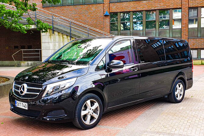 Private VIP Transfer from or to Helsinki Airport - A worry-free private ride to Helsinki Airport