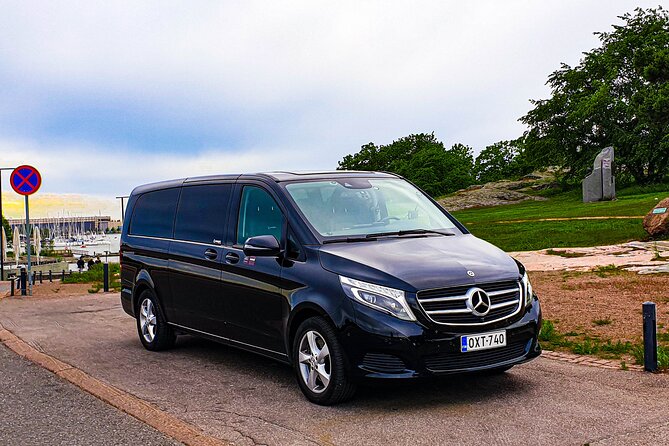 Private VIP Transfer from or to Helsinki Airport - One-way transfer logistics: from door to terminal