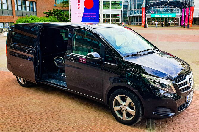 Private VIP Transfer from or to Helsinki Airport - Pickup across Greater Helsinki, with flight-aware timing