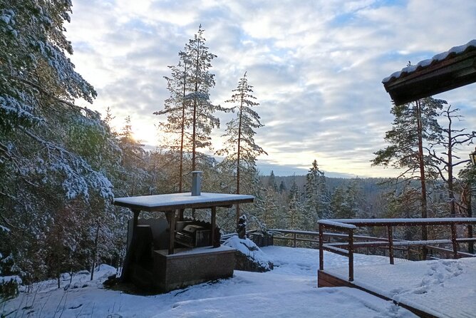 Reindeer Park & Horse Stables Safari - What about the horse stables part?