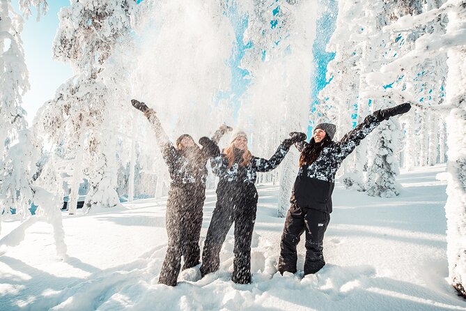 Rent Winter Clothing in Levi & Ylläs - All Sizes & Ages - What you actually get: jacket, trousers, boots, mittens, tube scarf