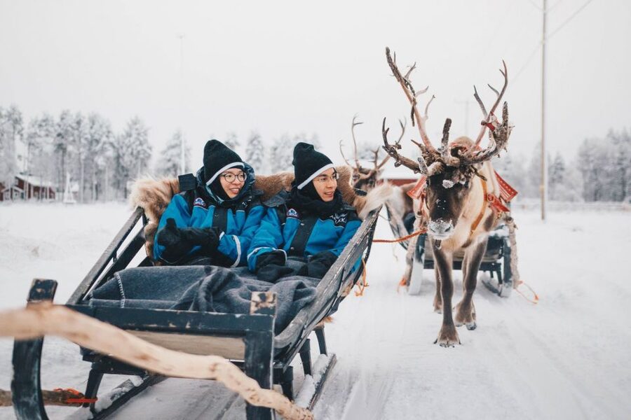 Rovaniemi: Apukka Reindeer Journey - Arriving at Apukka: the short walk that sets the tone