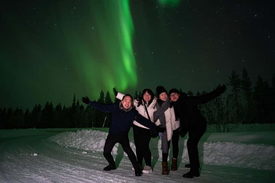 Rovaniemi: Aurora Hunt - Free Photos, 100% Guaranteed Refund - How the guides find a spot and why you should care