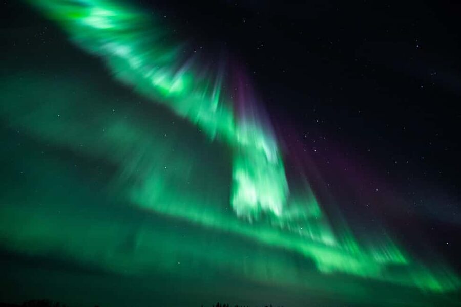 Rovaniemi: Aurora Hunt - Free Photos, 100% Guaranteed Refund - Meeting in Rovaniemi: the 7:00 PM big-group start