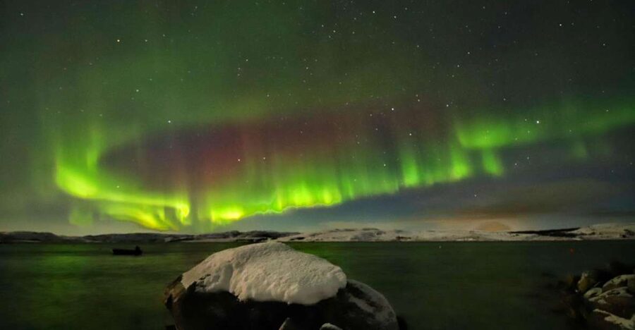 Rovaniemi: Aurora Hunting Tour with Photography by Van - Pickup timing, van rides, and why small groups matter