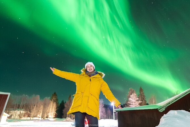 Rovaniemi: Genuine Aurora Hunting with Unlimited Pro Photos - Stop 1: Lapland aurora hunting with guided photo sessions