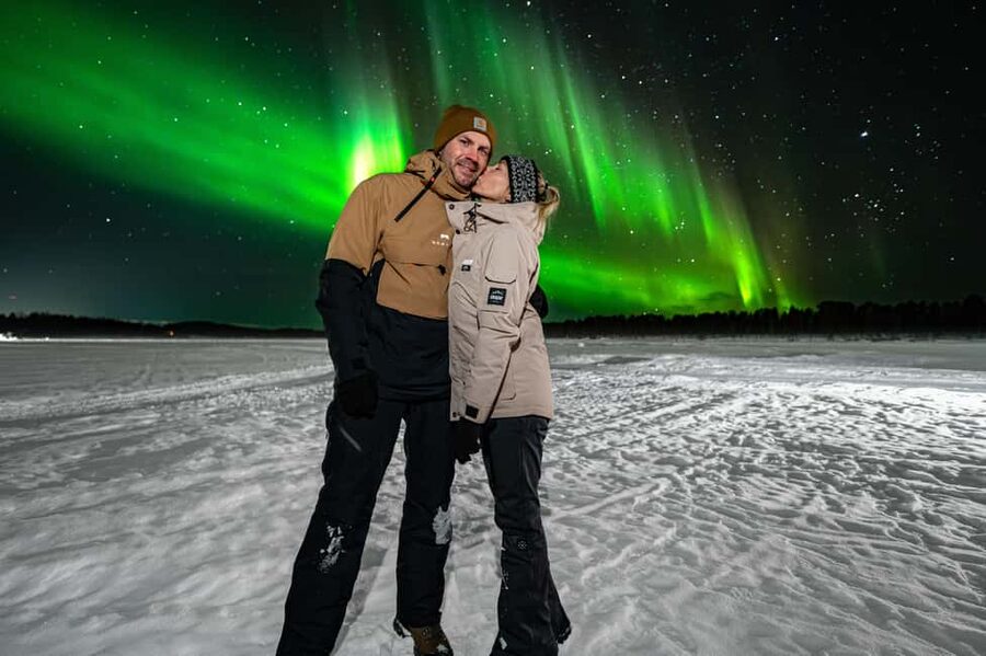 Rovaniemi: Guaranteed Northern Lights Tour with Photos - Should you book this guaranteed Northern Lights with photos?