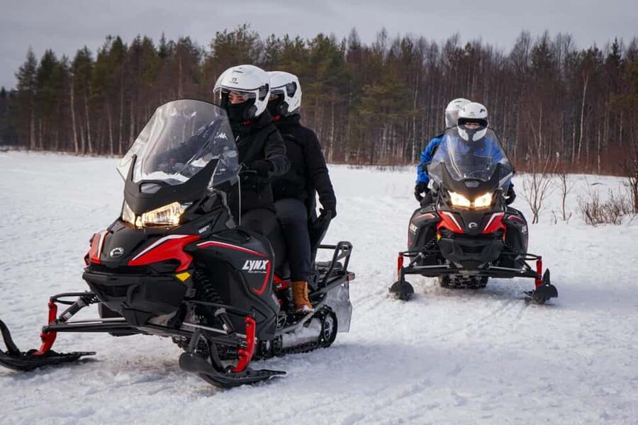 Rovaniemi: Guided Wilderness Snowmobile Safari & Barbeque - Photo Stops That Don’t Feel Like Chores