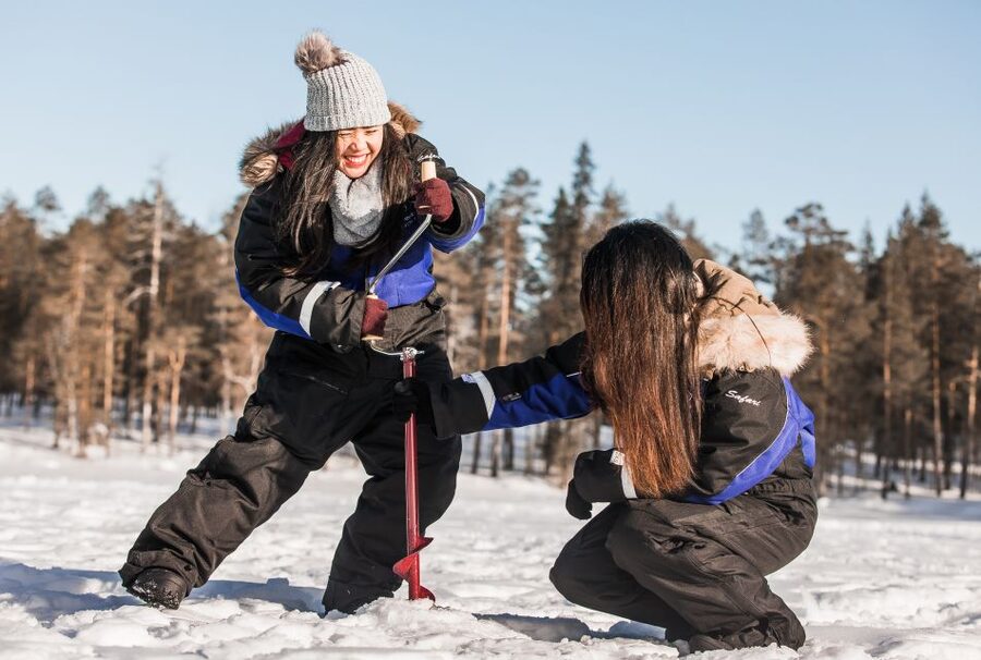 Rovaniemi: Ice Fishing Experience - Getting kitted up: professional winter clothing and boots