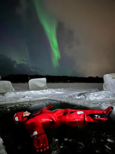 Rovaniemi: Ice Floating Experience with Northern lights - Thermal Survival Wetsuits: Warmth, Fit, and the Floating Factor