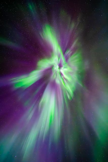 Rovaniemi: Ice Floating Experience with Northern lights - Warm Drink, Cookies, and the Night-Air Reset