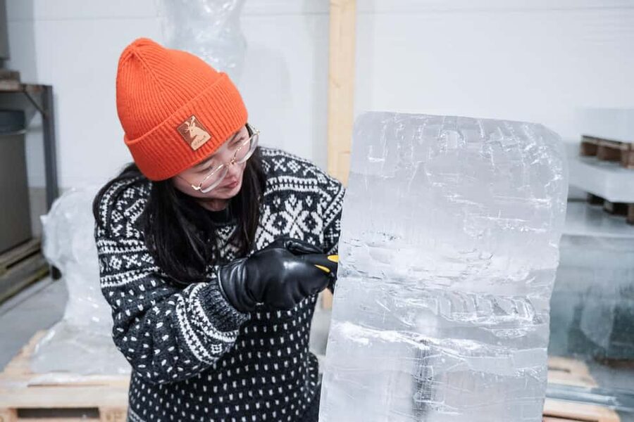 Rovaniemi: Ice sculpting experience - Key things to know before you go