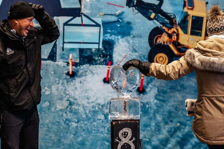 Rovaniemi: Ice sculpting experience - Arctic SnowHotel pickup times and the 5-hour flow