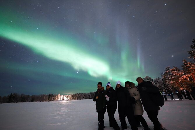 Rovaniemi: Northern Lights Pro Guaranteed - Unlimited Distance - Unlimited distance and the 3-country mindset