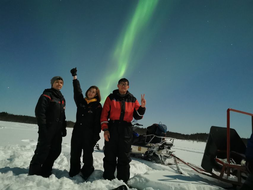 Rovaniemi: Northern Lights Sledge Ride - Where You Meet: Santa Claus Village vs Rovaniemi City Office