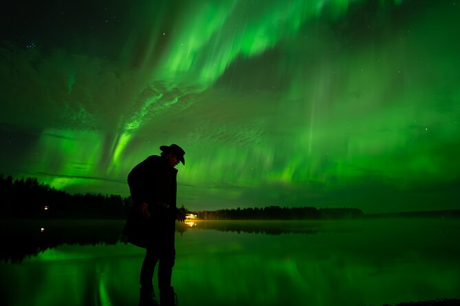 Rovaniemi: Northern Lights Small Group Money-Back Guarantee - The photographer part: how you actually get photos