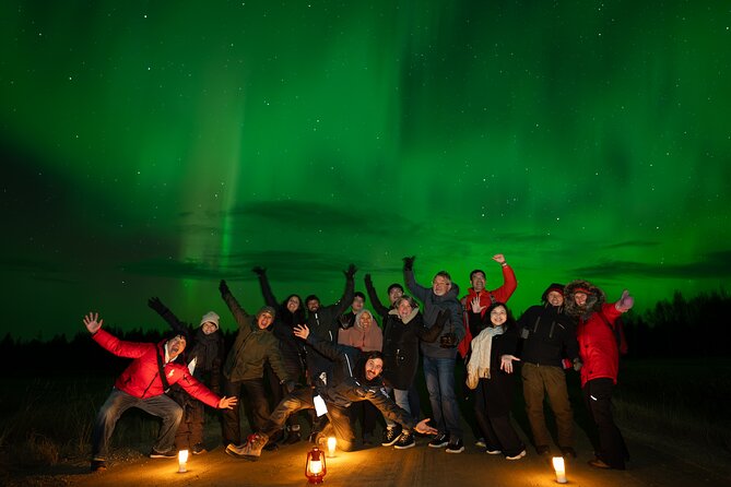 Rovaniemi: Northern Lights Small Group Money-Back Guarantee - Stop 1 and the core experience: data-driven viewpoints and dark-sky driving