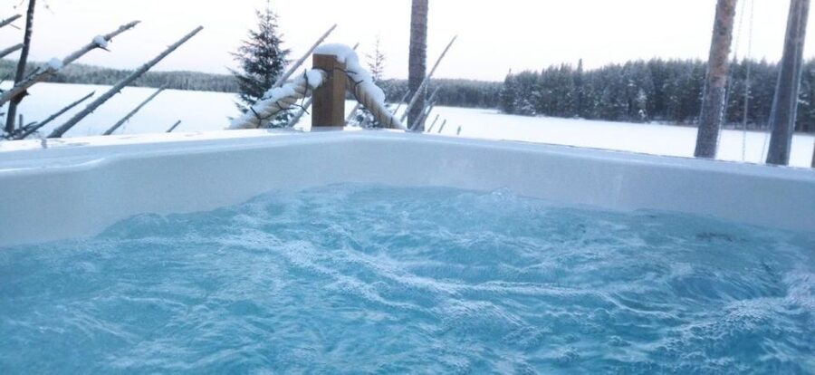 Rovaniemi: Private Sauna, Jacuzzi and Dinner - Pickup, timing, and hosts like Andreas and Elena who make it feel easy