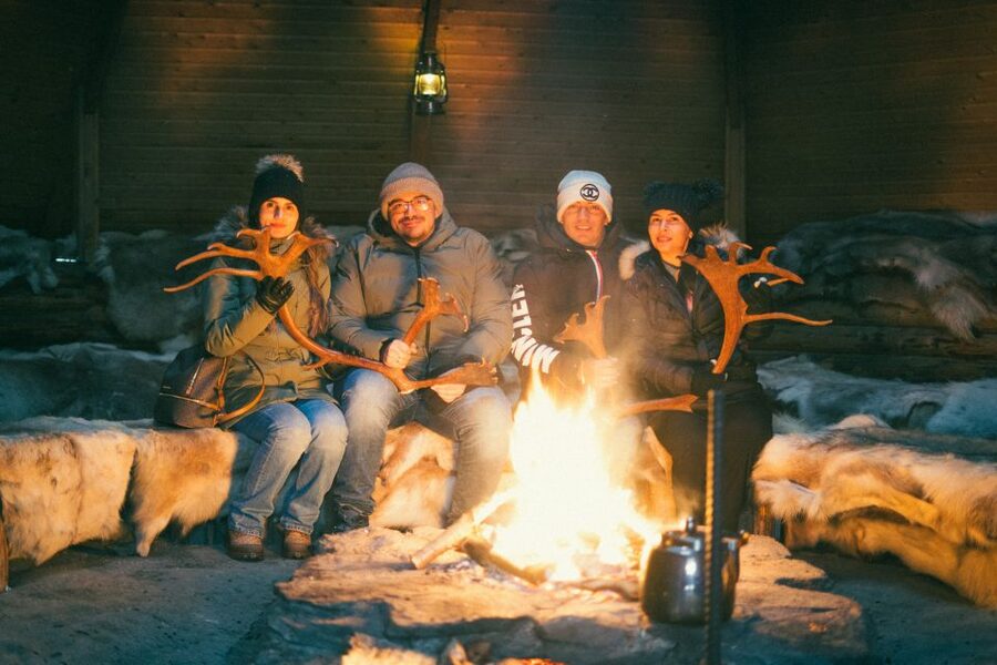 Rovaniemi: Reindeer Farm Visit with Photographer - Quick reasons this tour works so well
