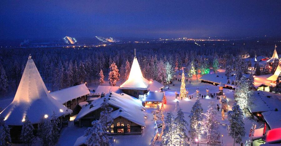 Rovaniemi: Santa Claus Village Visit with Hotel Pickup - Lunch Buffet, Free Time, and Shopping for Finnish Finds