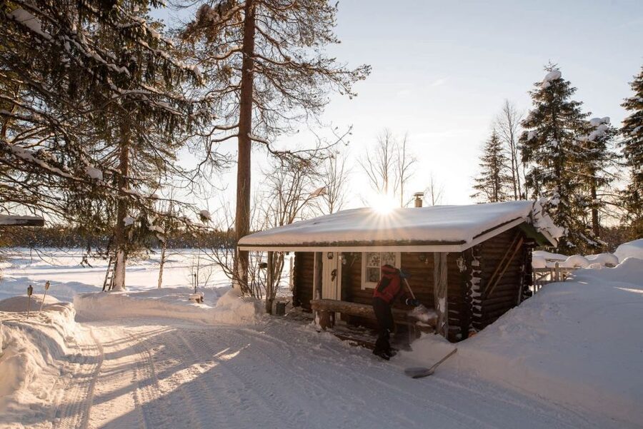 Rovaniemi: Sauna & Ice Swimming Tour with Dinner and Aurora - The Lodge Dinner by the Fire: Smoked Salmon and Finnish Comfort