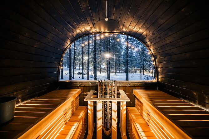 Rovaniemi Sauna World with a Hot Tub, Jacuzzi and Cold Pool - Hot tubs, jacuzzi, and the icy cold pool options