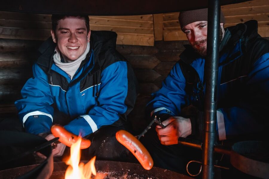 Rovaniemi: Snowmobile Safari & Campfire Evening Escape - Getting to the start: Safartica pickup and what to plan for