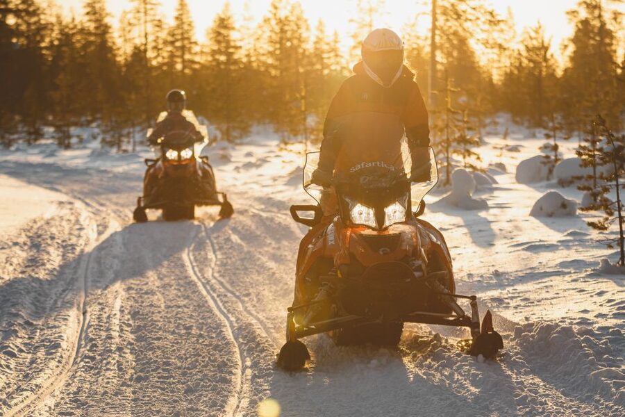 Rovaniemi: Snowmobile Safari to Arctic Snow Hotel - Which Guides and Moments Are Getting Praised