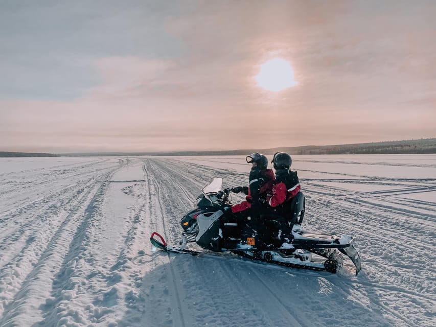 Rovaniemi: Snowmobile Sprint Safari - The safety briefing: where confidence starts