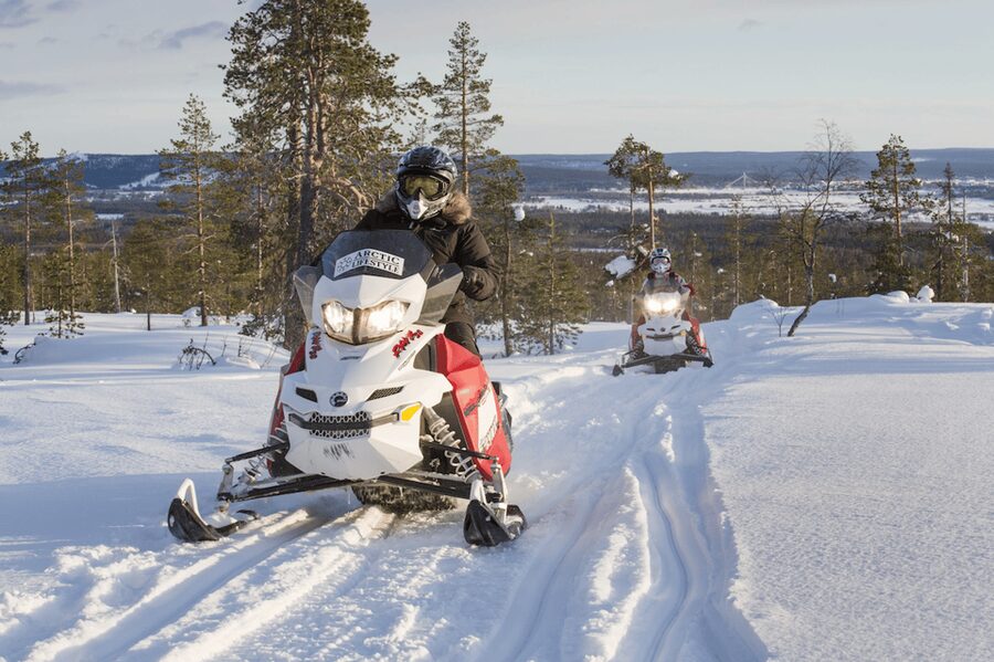 Rovaniemi: Snowmobile Sprint Safari - Gear that actually helps you handle Lapland cold