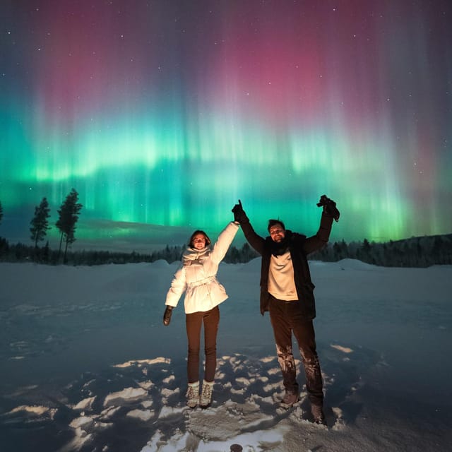 Rovaniemi: Unlimited Mileage and Hours Aurora Hunting Pro - Pickup in Rovaniemi: warm comfort before the sky chase