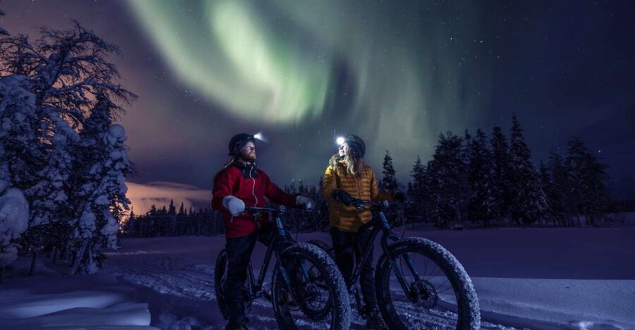 Ruka: Guided fatbike safari - Small group dynamics: why 8 people feels right on snow