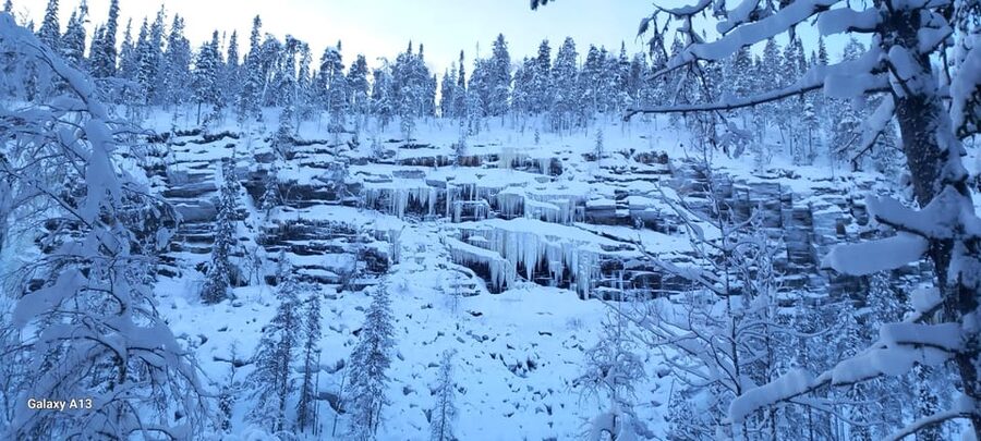 Ruka: Korouoma Canyon Finland - Korouma Waterfalls - Stop 2: The 5 km circular hike through frozen waterfalls