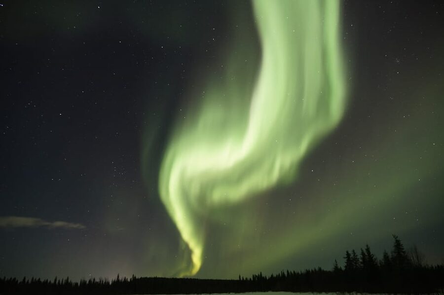 Saariselkä: Aurora Photo Tour by Car with Transfer & Drinks - Who should book this tour, and who should skip it