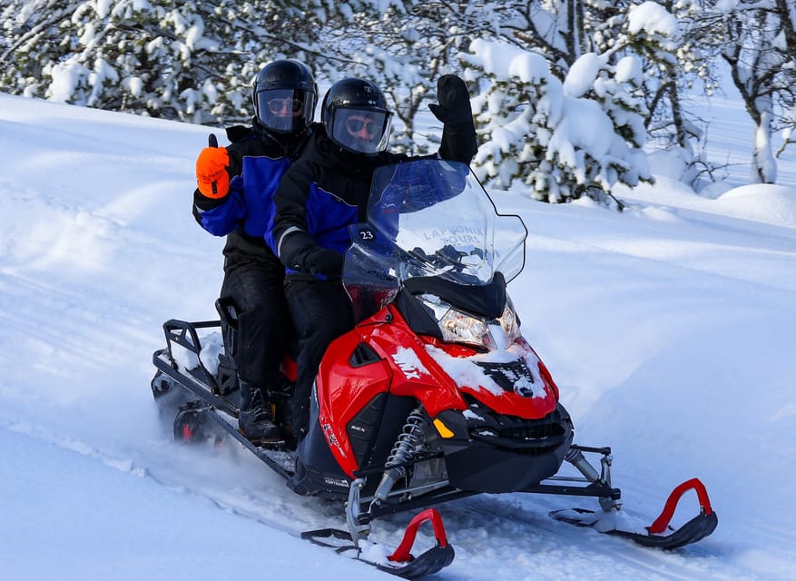Saariselkä: Ice Fishing Safari by Snowmobile - Ice Fishing on Frozen Water: Drilling the Hole and Attracting Fish