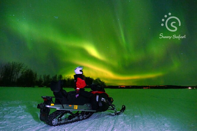 Searching Aurora with Snowmobile - Meeting Sunny Safari and getting properly dressed